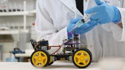 A robot that can smell and identify odors